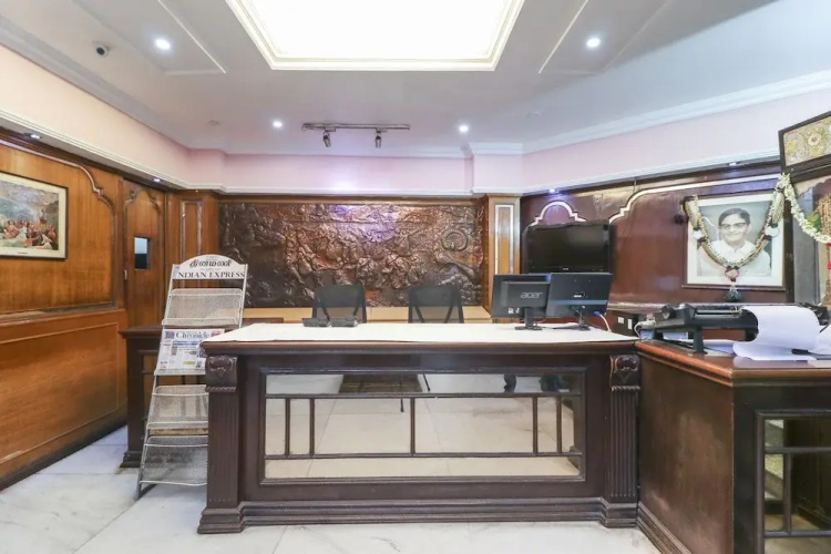 OYO 43893 Uhome Hotel Pvtltd