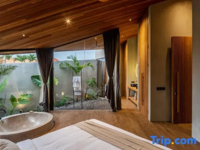 3 Bedrooms Villa
