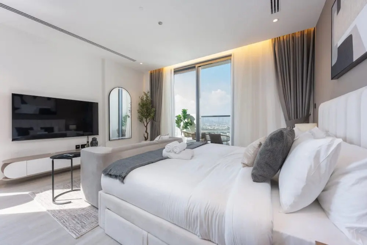 Sleek Studio in Jumeirah Village Triangle