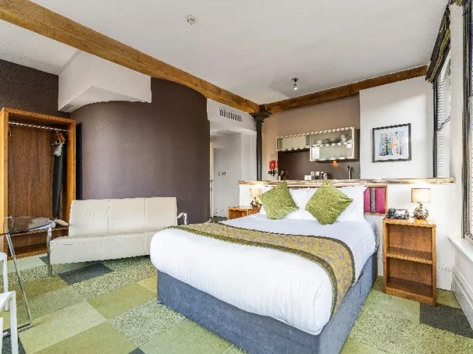 Standard Suite