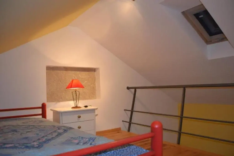 4 Bedrooms Cottage