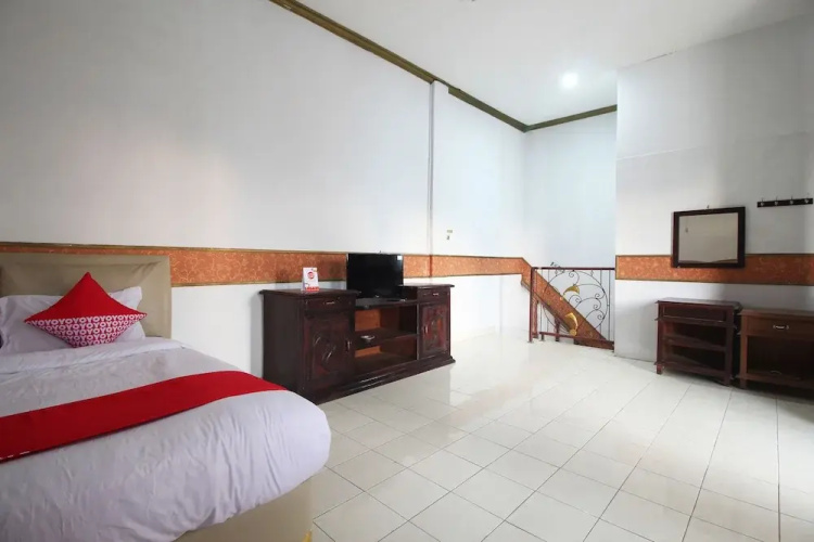 OYO 2222 Hotel Lee