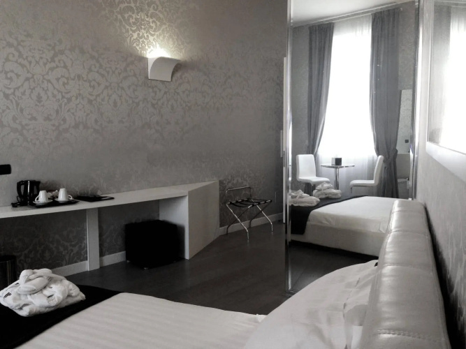Piazza di Spagna Suites