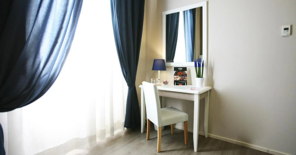 Hotel Magenta