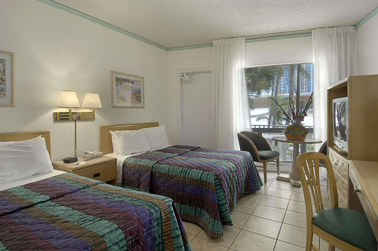 thunderbird beach hotel