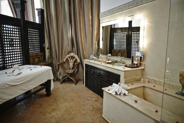 Luxury Suite