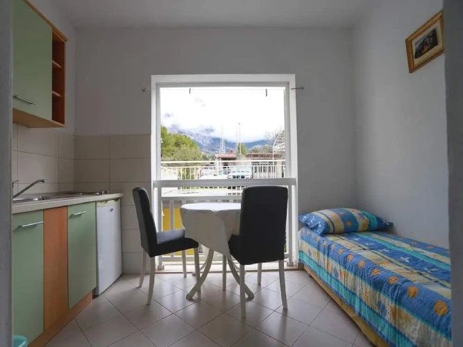1 Bedroom Apartment with balcony