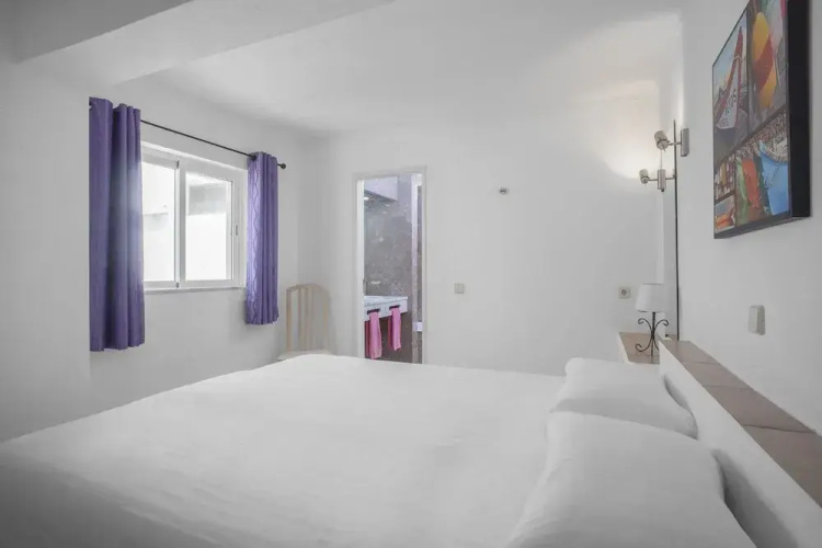 Stylish two Bedroom Apartment With Garden Vieuw