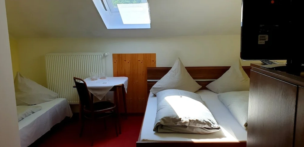 Classic Triple room