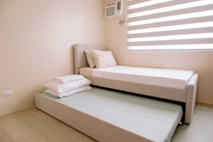 The Sleek & Chic Hideaway