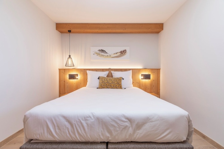 6 Bedrooms Bed in Dorm