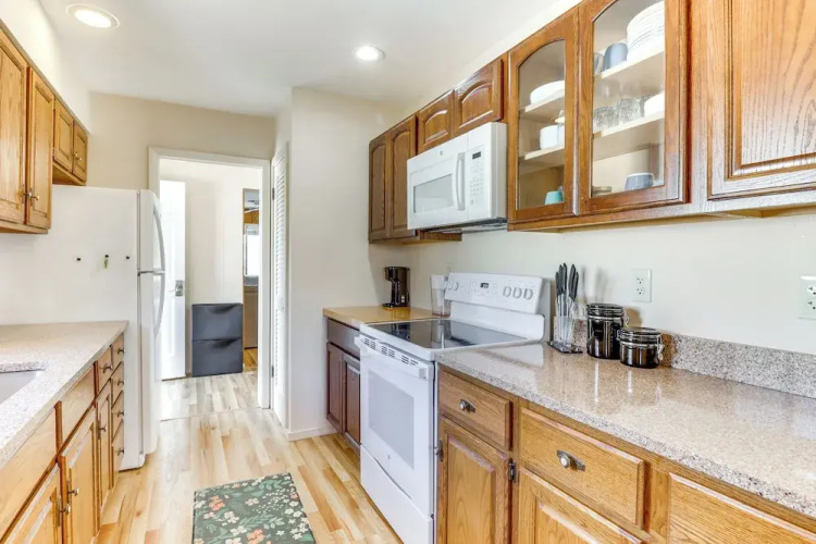 Walk to Shore: Outer Banks Beach Bungalow