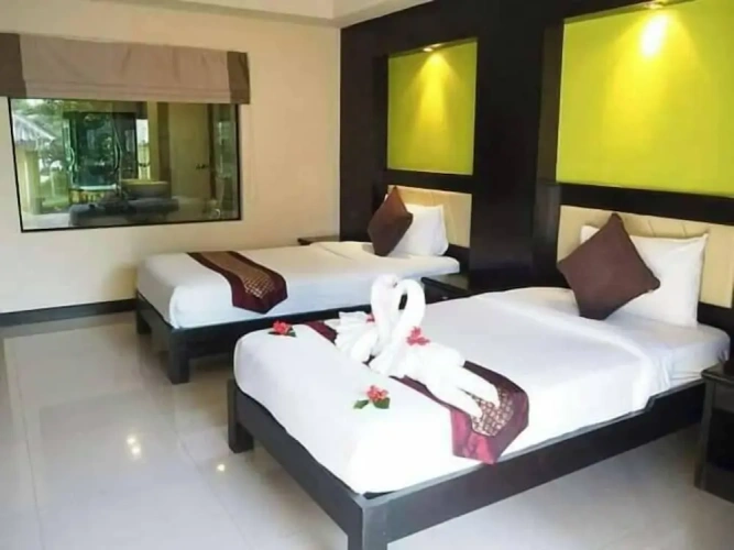 Standard Twin room with balcony