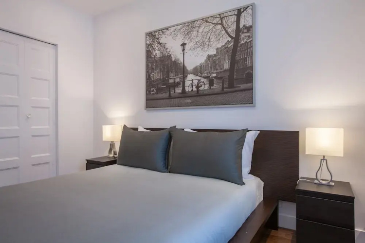 LMVR - LuxApt 3 - 7 bedrooms 2 bathrooms