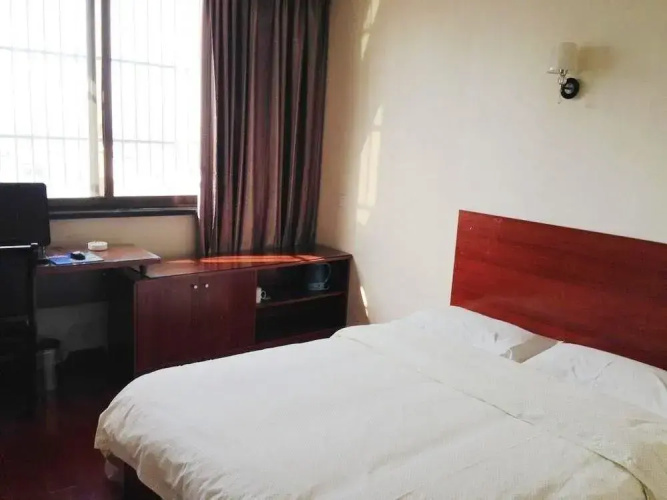 Caifu Zhixing Express Hotel