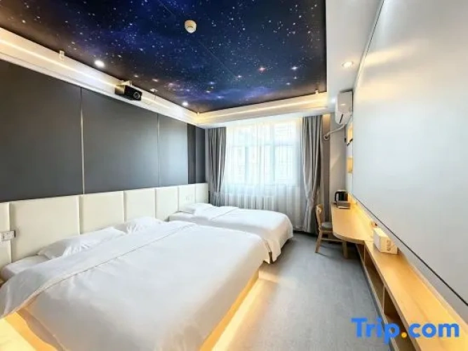 2 Bedrooms Suite