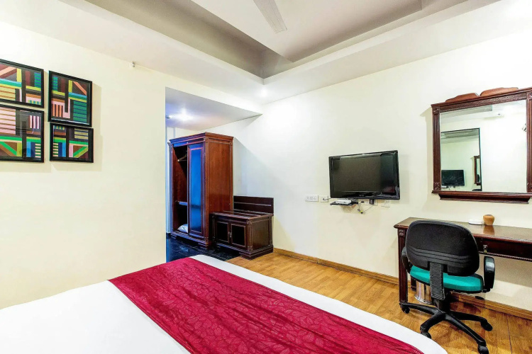 Zo Rooms Lakdi Ka Pool