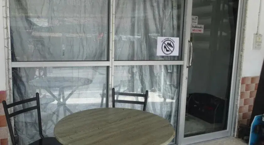 Patong Dormitory Hotel - Hostel