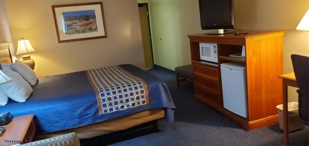 Super 8 Central City