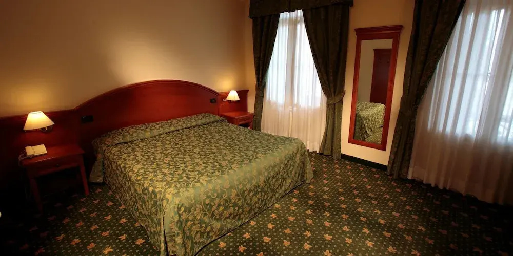 Hotel Croce Bianca