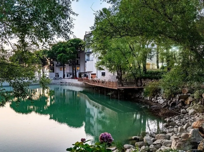 Superior Double room with balcony and with lake view