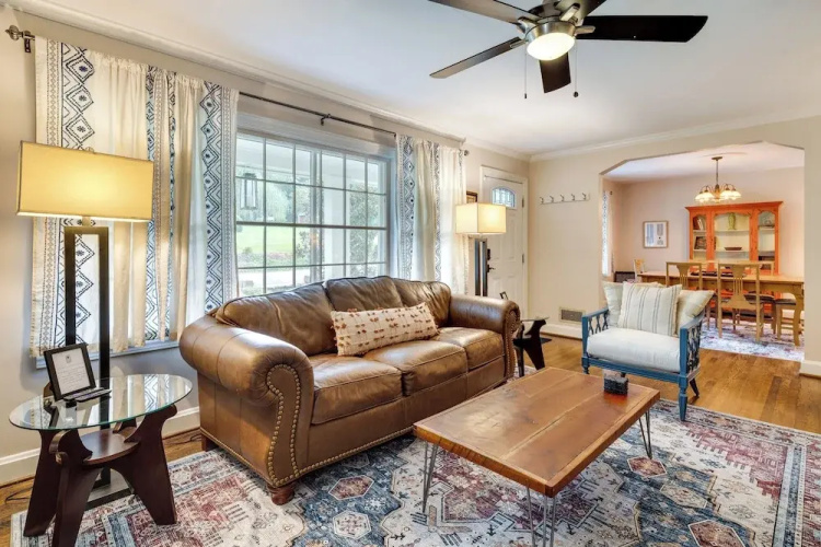 Hendersonville Haven w/ Fire Pit, Grill, Deck!