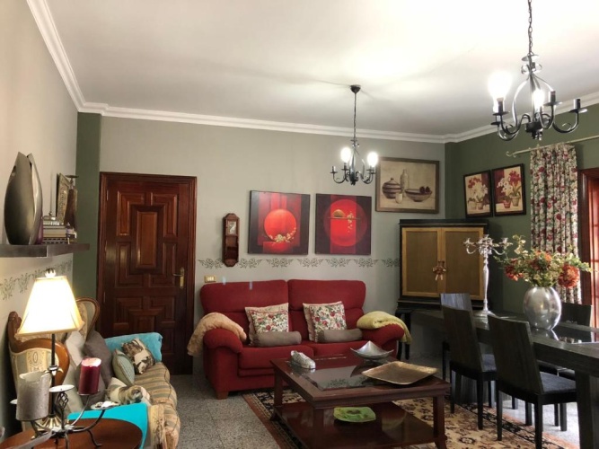 3 Bedrooms Apartment