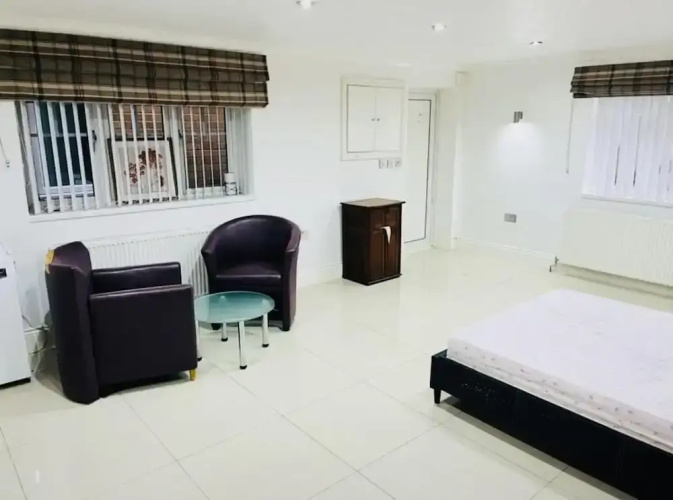 Maidenhead Studio Retreat