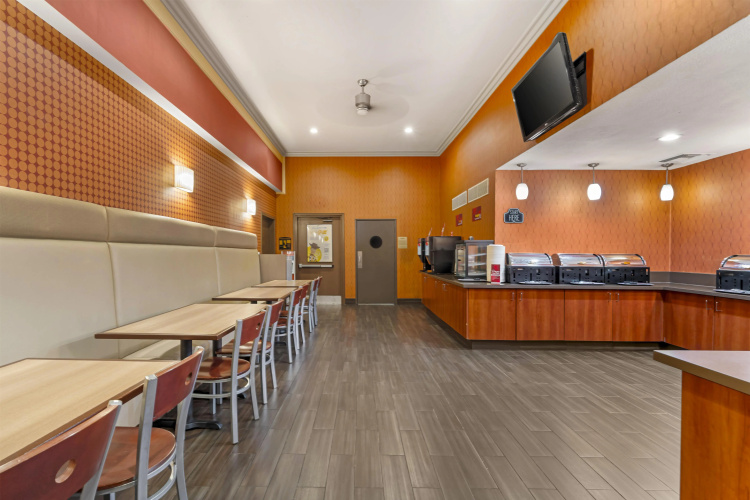 Best Western Plus Stovall's Inn photo 34