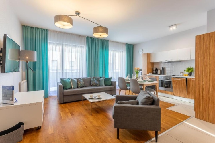 2 Bedrooms Apartment