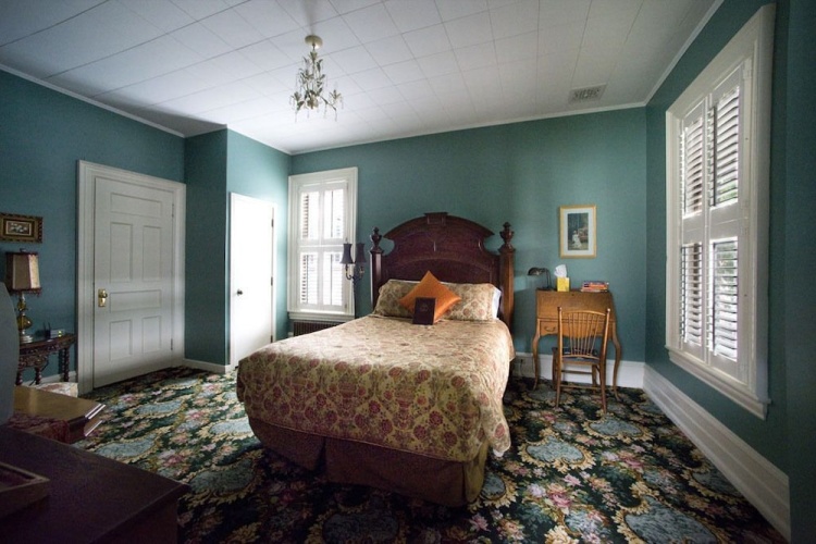 Standard room with balcony