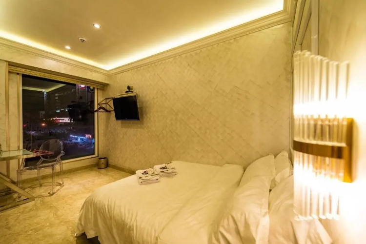 AC Residence