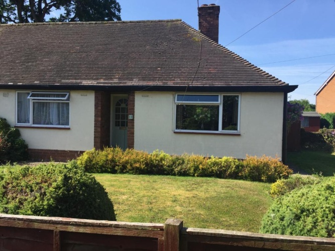 2 Bedrooms Cottage