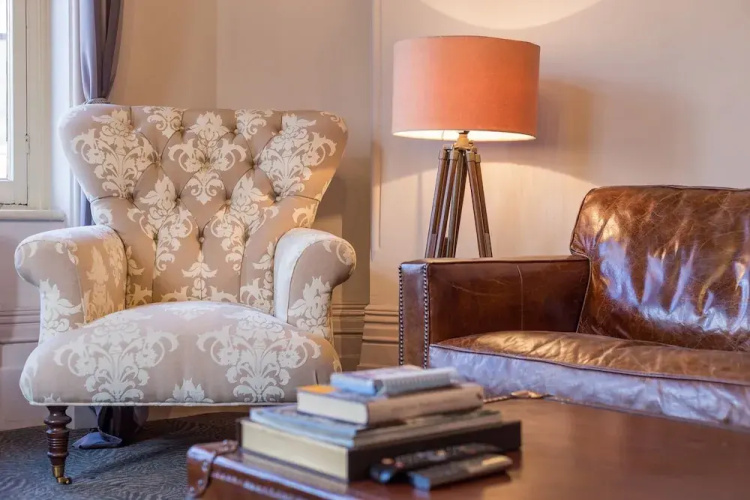 1 Bedroom Flat In Soho