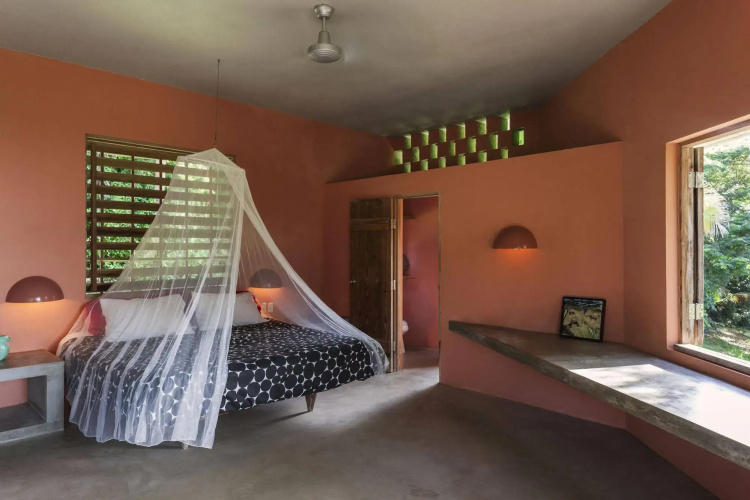 Hix Island House