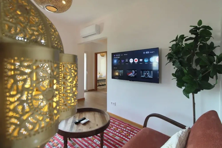 2 Bedrooms Apartment with pool view