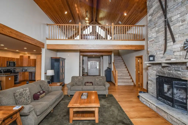 No Wake Zone 5 Bedroom House