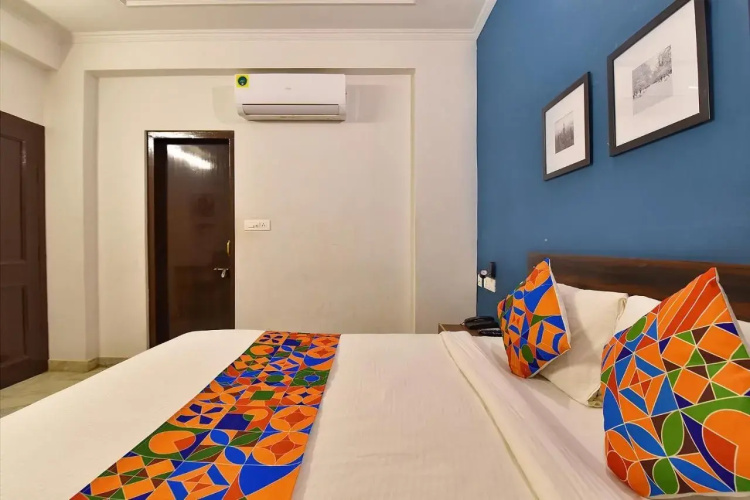 Fabhotel Gangashrey