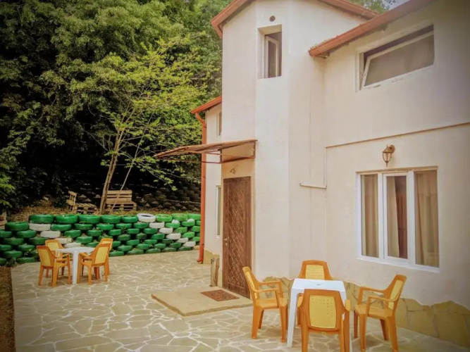 House 15