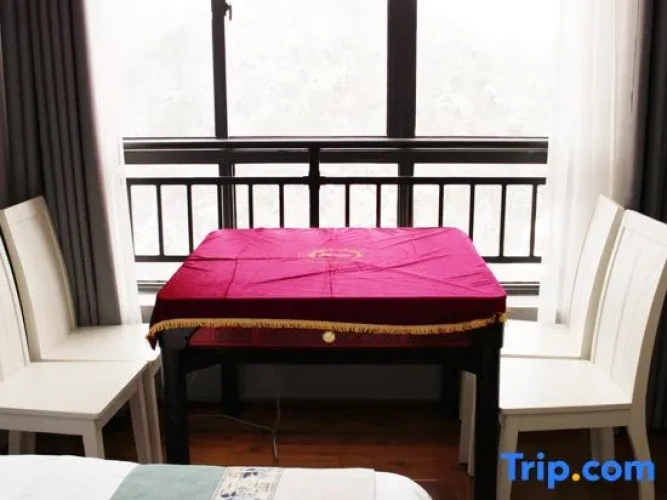 Deluxe Twin Attic room