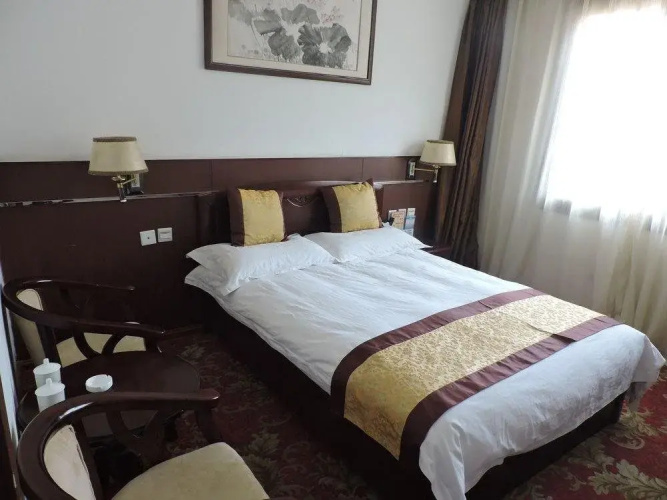 Xianju Hotel