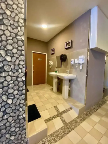 Brighton Inn & Camping Resort