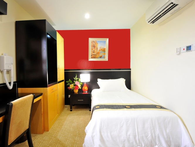 Deluxe Single room