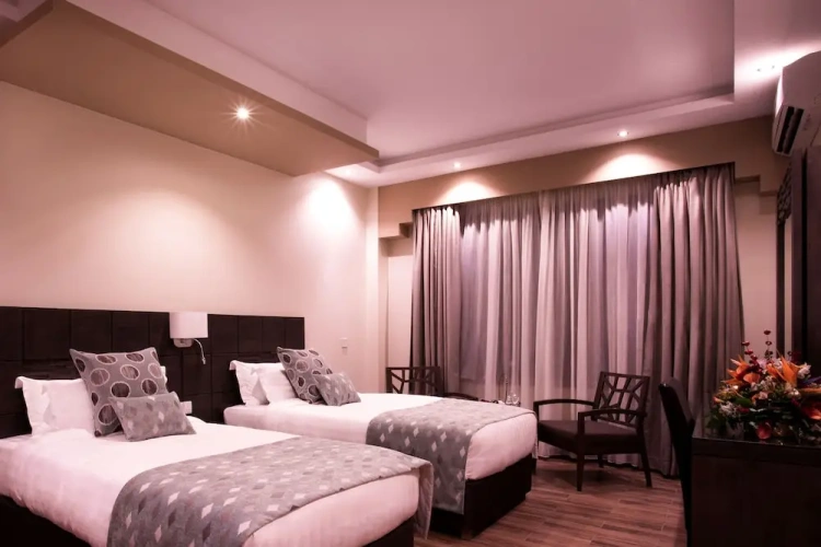 2 Bedrooms Executive Suite with balcony