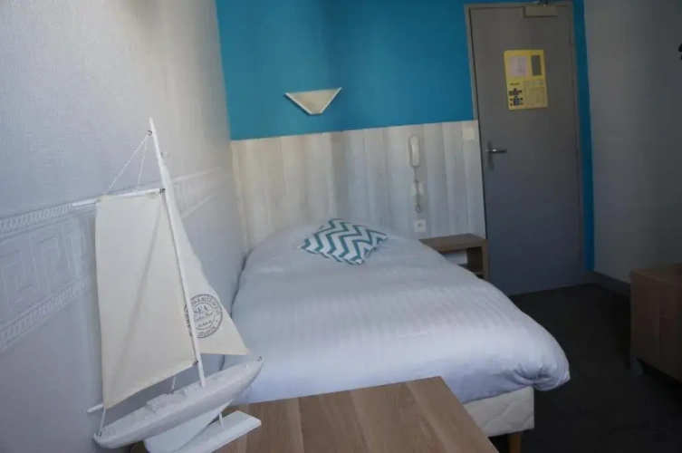 Standard Double room with view