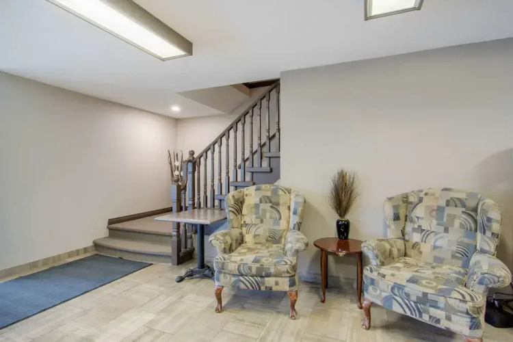 Regina Travel Inn