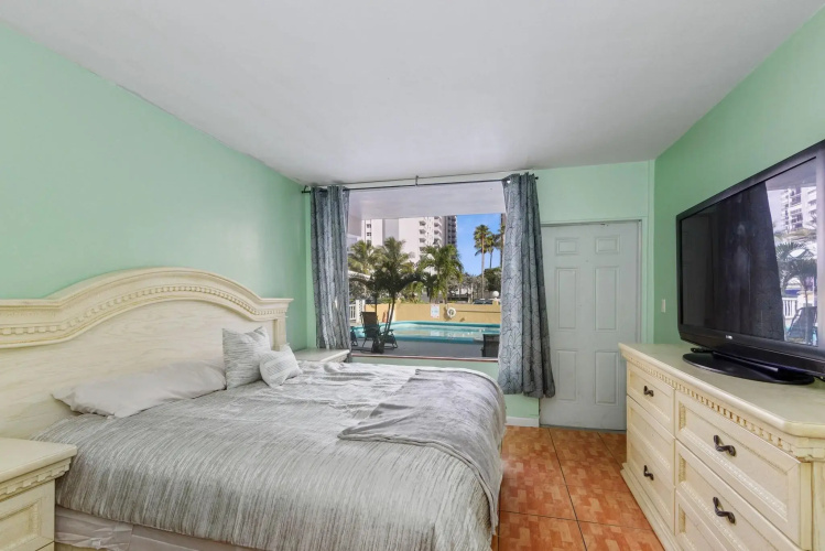 Sky Islands Hotel