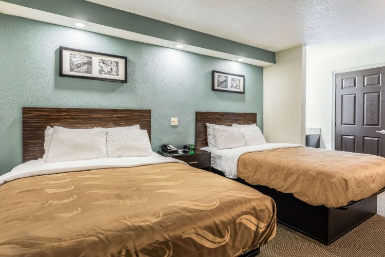 Standard Quadruple room
