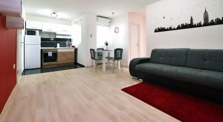 Quatric Apartments