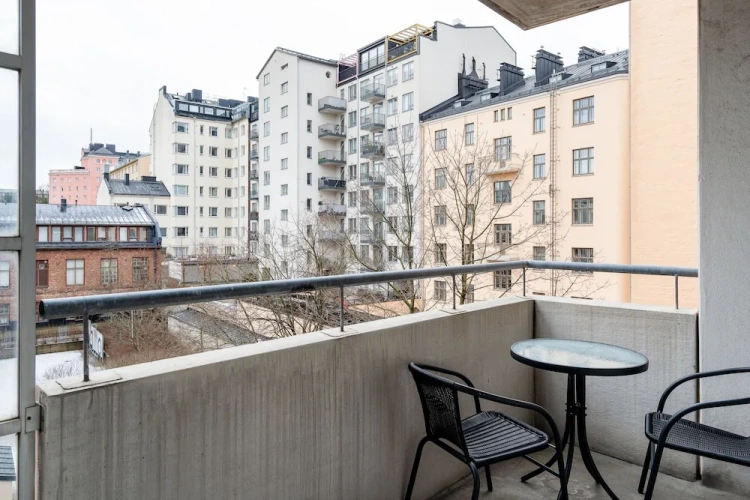 1 Bedroom Business Apartment with balcony